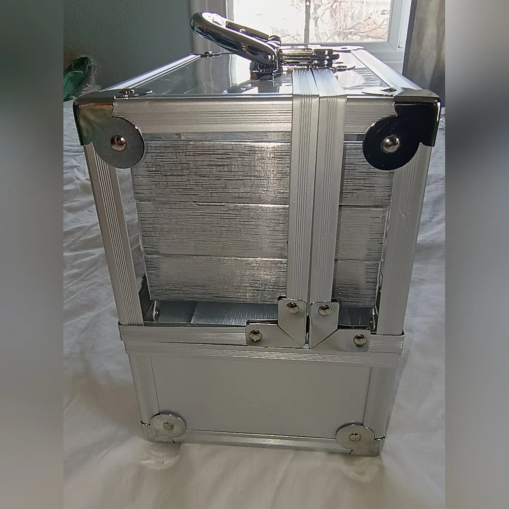 Vintage 90s Caboodles Silver Metallic & Acrylic Cosmetics/Crafts Organizer